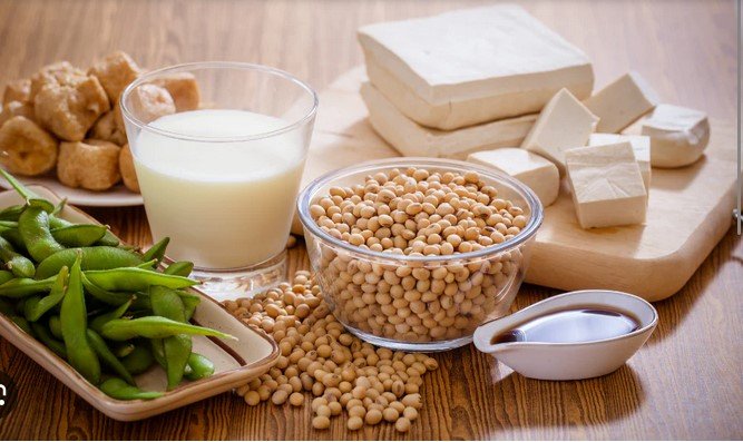 Soy Allergies: Symptoms and Alternatives